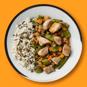 Curry rojo de pollo con verduras y guarnición de arroz salvaje (420 g.)